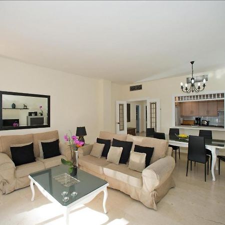 Apartment In Marbella Malaga 102959 Guadalmina ภายนอก รูปภาพ